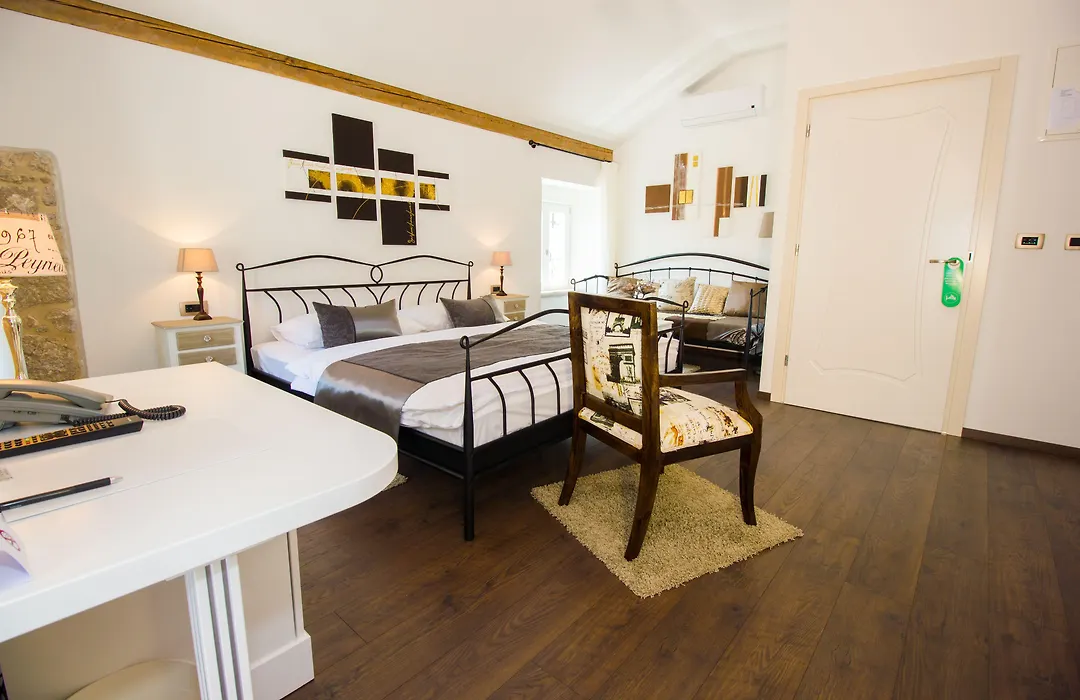 Hotel Heritage Forza-1